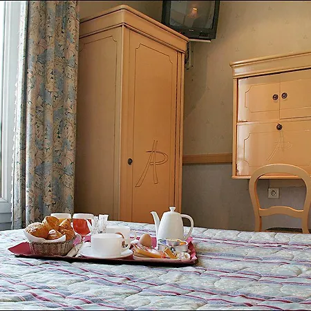 Gaston 3* Paris