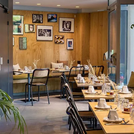 Отель Gaston Париж