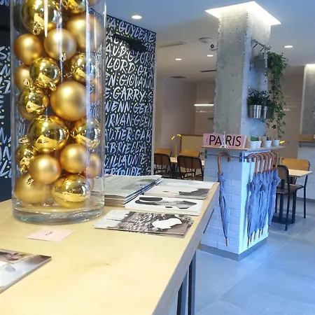 Отель Gaston 3*