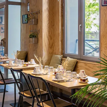 Gaston Отель Париж